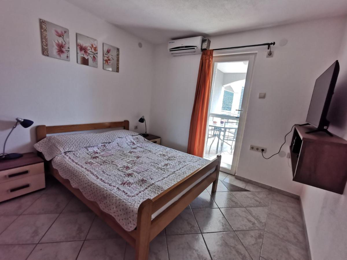 Apartments Villamare Grebaštica Buitenkant foto