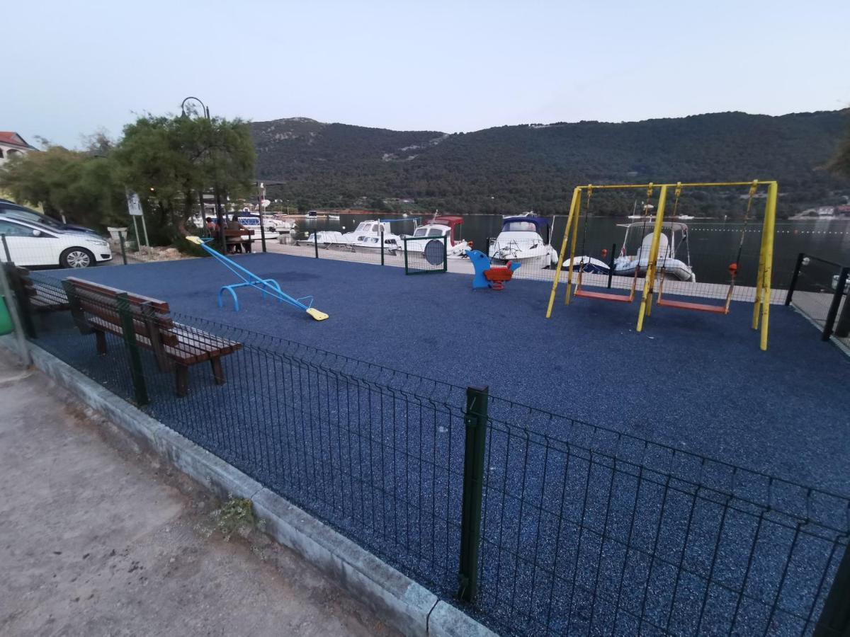 Apartments Villamare Grebaštica Buitenkant foto